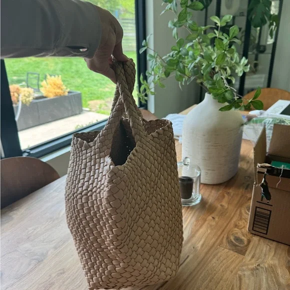 Tan Textured Tote Bag with Matching Pouch - Picture 7 of 9